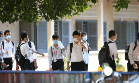 鉴于疫情趋缓 柬埔寨部分学校计划复课