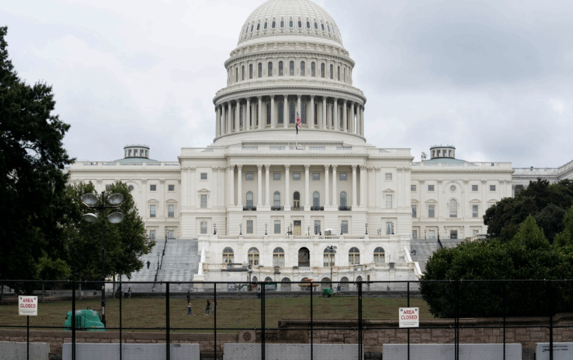 美国会众议院表决通过法案保障女性堕胎权利