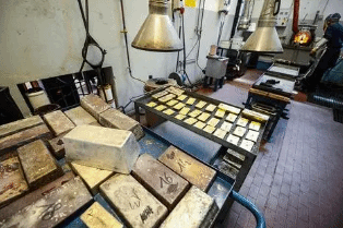 意大利米兰金银作坊发生劫案 价值100万欧元金器遭掠
