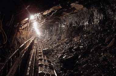 俄克麦罗沃州一矿井发生冒烟事故 致1死数十人伤