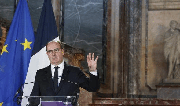 法国总理宣布防疫新措施应对第五波疫情