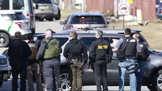 美国得州加油站枪击案致4名少年3死1伤