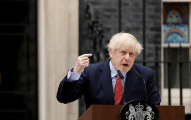 因一名家庭成员确诊新冠 英首相约翰逊取消出访行程