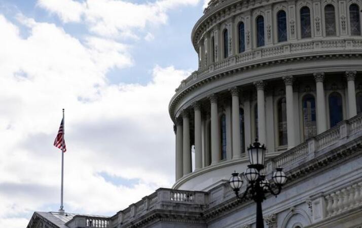 美国会通过短期拨款法案避免联邦政府关门