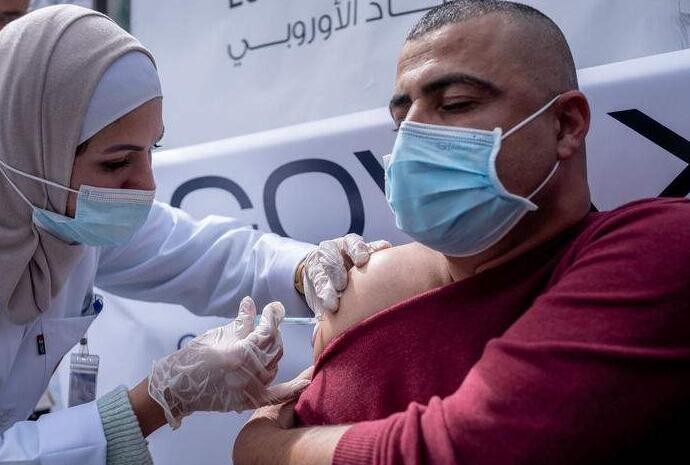 中国援助巴勒斯坦境外难民新冠疫苗全部交付