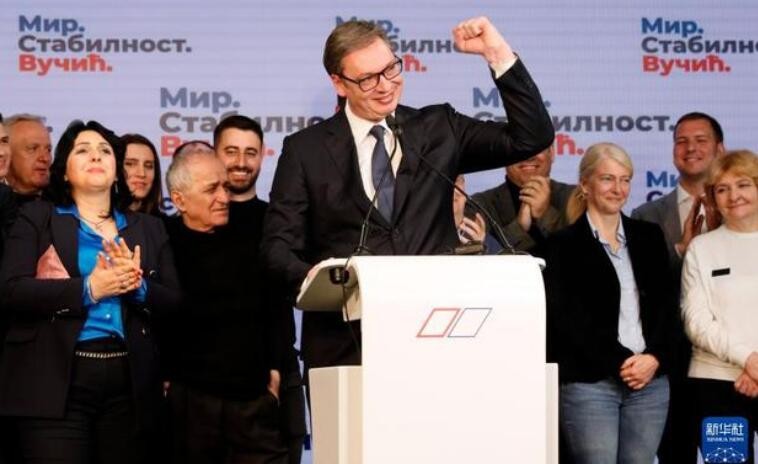 武契奇宣布在塞尔维亚总统选举中获胜