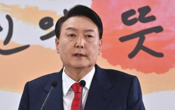 韩国当选总统尹锡悦拜会前总统朴槿惠 称已向其致歉