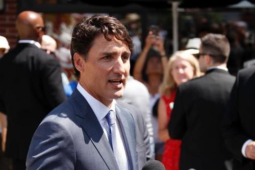 加拿大总理：将立法禁止进口、买卖和运输手枪