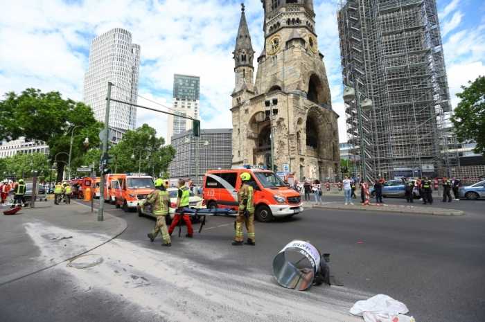 柏林汽车冲撞人群事故造成1死8伤 暂无中国公民伤亡