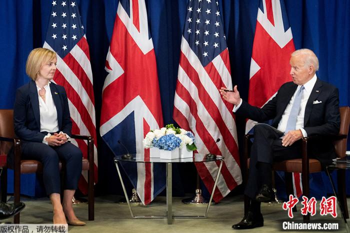 2022年9月21日,英国首相特拉斯在美国纽约出席联合国大会期间与美国总统拜登举行双边会晤。 2022年9月21日,英国首相特拉斯在美国纽约出席联合国大会期间与美国总统拜登举行双边会晤。