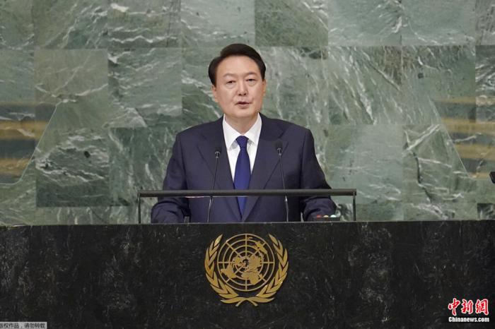 资料图:当地时间9月20日,韩国总统尹锡悦在第77届联合国大会上发表讲话。 资料图:当地时间9月20日,韩国总统尹锡悦在第77届联合国大会上发表讲话。