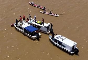 希腊发生移民船沉没事故造成至少20人死亡