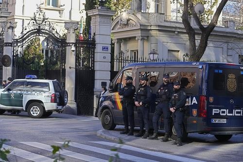 “第41条”引发暴力抗议 意大利驻多国使馆面临安全威胁
