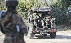 印度一军车在蓬奇地区遭袭 已致5名军人死亡