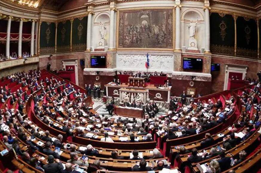 法国议会通过“网红”行业监管法案