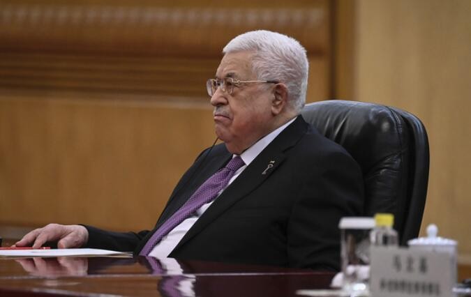 巴勒斯坦总统阿巴斯罢免12名省长