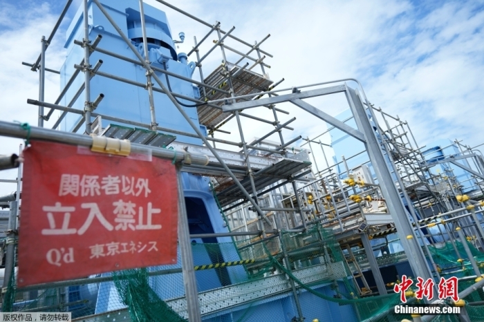 资料图:福岛第一核电站内的海水输送泵。图片来源:美联社 资料图:福岛第一核电站内的海水输送泵。图片来源:美联社