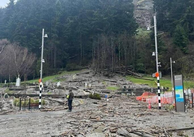 新西兰旅游胜地昆斯敦因恶劣天气进入紧急状态