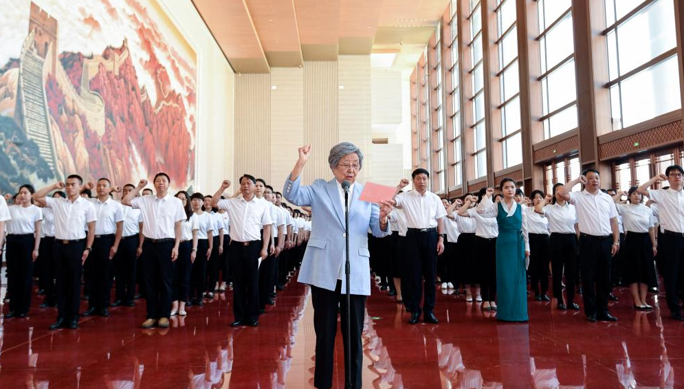新党员代表入党宣誓活动在北京等地举行