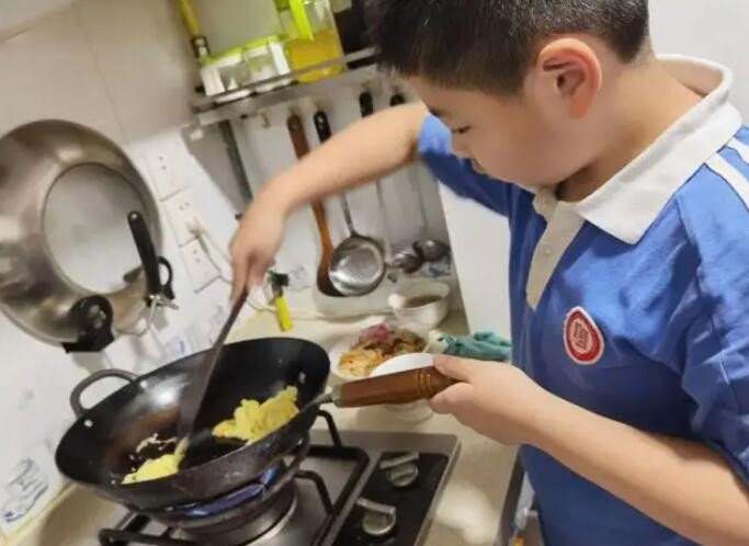 教育部要求9月起中小学生要学煮饭