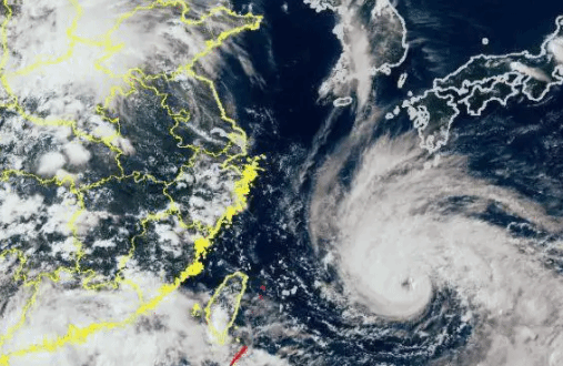 台风暴雨强对流三预警齐发 北有雷阵雨南遇台风天