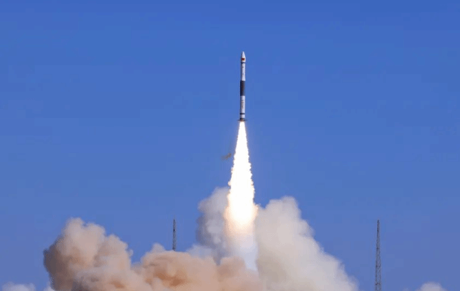 我国成功发射微厘空间一号S3/S4试验卫星
