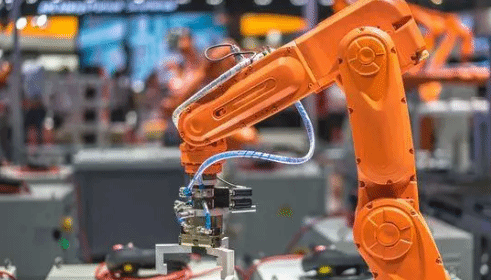 我国稳居全球第一大工业机器人市场 2021年比2015年增长10倍