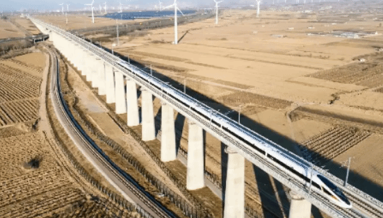 十年来高铁年均投产3500公里 中国铁路丈量大国前行步伐