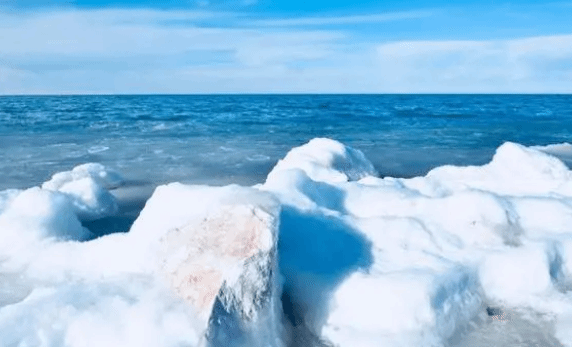 青海湖开湖 与近十年平均相比推迟了20天