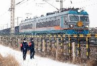 全国铁路公安机关专项行动 整治铁路沿线安全风险隐患