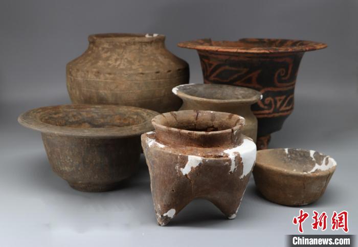 图为大坨头文化M75随葬品。 北京市文物局供图 图为大坨头文化M75随葬品。 北京市文物局供图