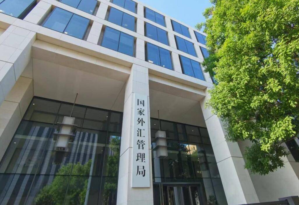5月末我国外汇储备规模为31765亿美元
