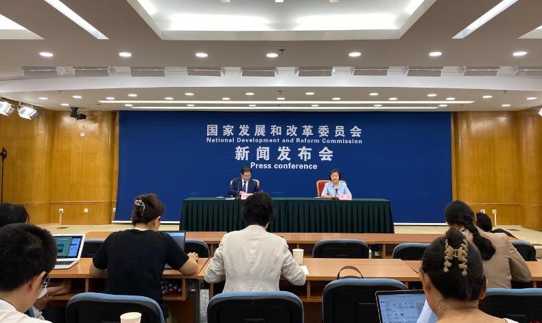 国家发改委：坚持常态化召开民营企业家座谈会