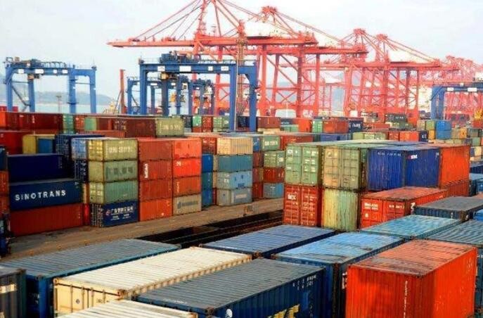 今年前7个月我国货物贸易进出口总值23.55万亿元 外贸运行平稳符合预期