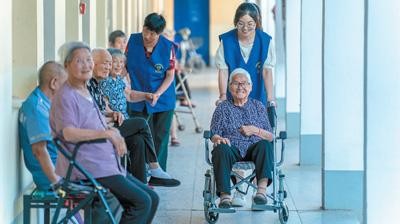 “老有所养”！我国着力满足老年人健康养老需求