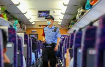 全国铁路公安机关暑运期间破获刑事案件5700余起