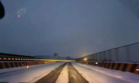 交通部：受雪雾影响封闭路段陆续恢复通行