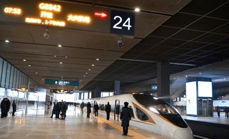 京津间开通第4条高铁 “轨道上的京津冀”路网再加密  