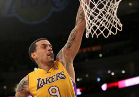 前湖人悍将认为：NBA罢赛不如去抵制奥运会