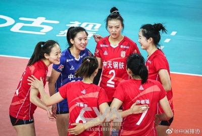 周馨忆13分张常宁11分 江苏女排3-0胜河北