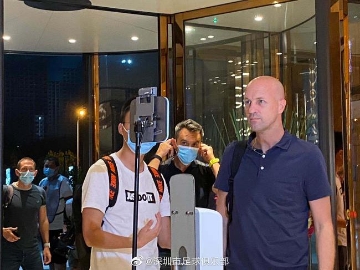 小克否认前往巴塞罗那 未与巴萨有任何联系