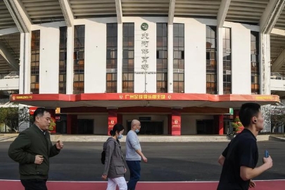 中超球票网上售卖 广州两队比赛看台全开放
