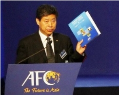 张吉龙：建议发布中国足球白皮书指导足球改革