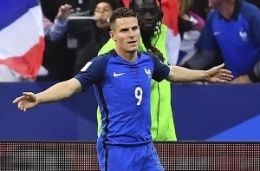 世预赛-法国4-1获首胜 格子传射加梅罗进两球