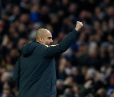 英超-曼城2-0终结连败 铁卫拔头筹席尔瓦建功