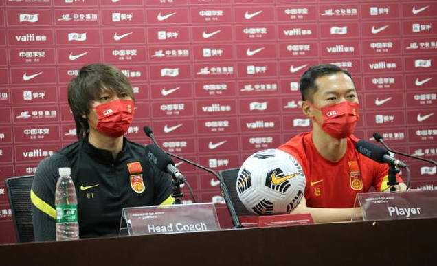 李铁看淡积分榜和排名 国足准备好了求胜欲很强