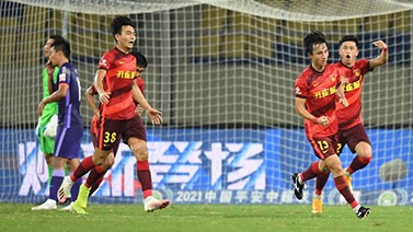 中超-张威尹鸿博建功 河北2-1津门虎迎两连胜