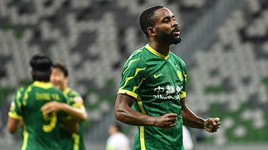 中超-巴坎布双响埃弗拉破门 国安2-1武汉重返前四