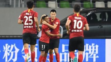 中超-谭龙传射 亚泰3-0河北提前锁定争冠组