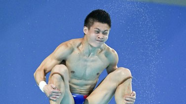 男子十米台决赛杨健夺冠 练俊杰陈艾森摘银铜